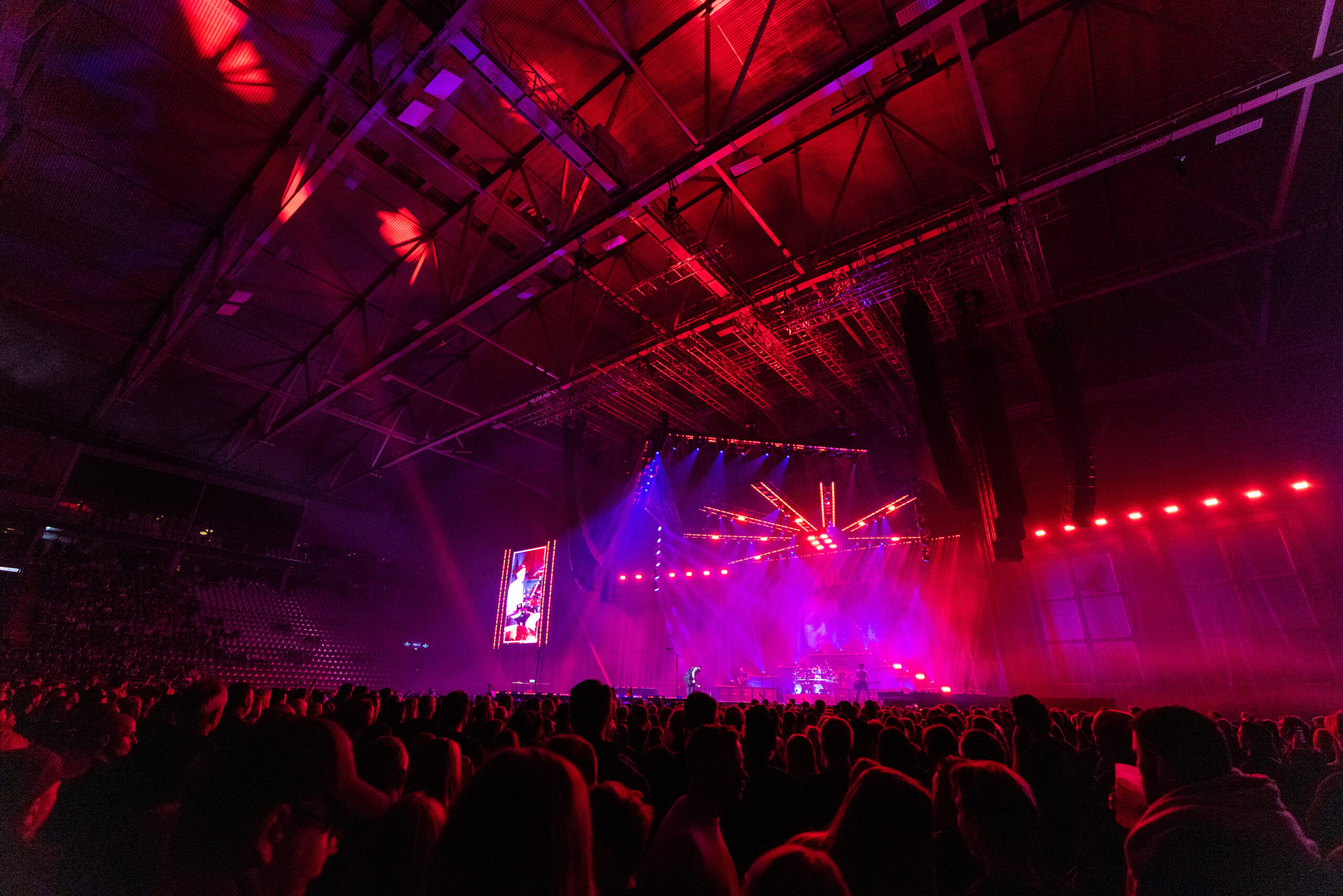 image of SPL being measured at FOH in a concert